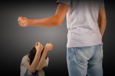 体罰やしつけによる暴力は自己満足　子供の指導のやり方への不満